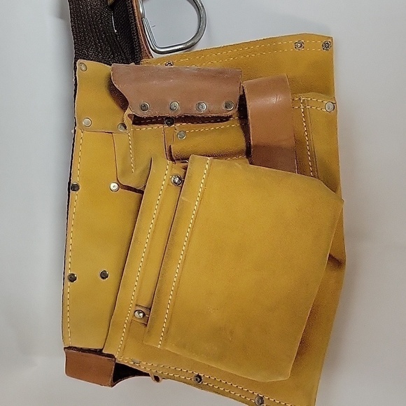 Custom Leathercraft Professional Tool Pouch, Genuine Leather, Made in America - Picture 6 of 9